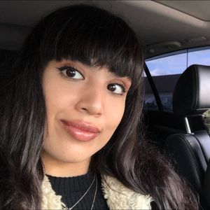 Meet your Posher, Mayra